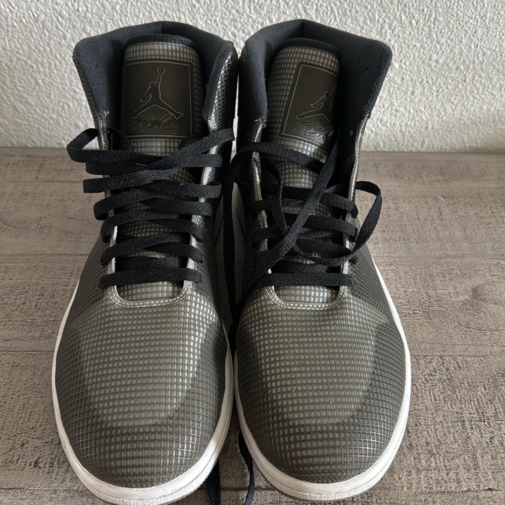 Used Nike Air Jordan size 14